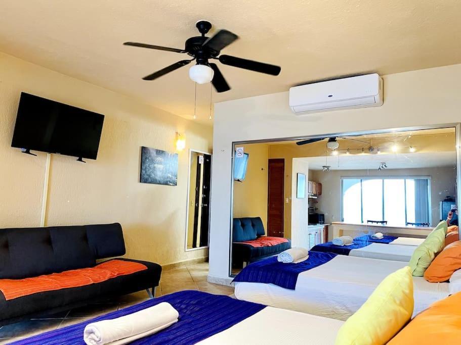 Punta Me Apartment Beach Front In The Hotel & Waterpark Cancún Exteriör bild